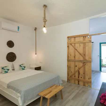 Koop' Suites / Eski Datça